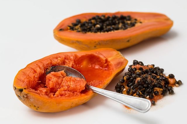 YOUR FAVORITE FRUITS TO STAY HEALTHY IN 2017
